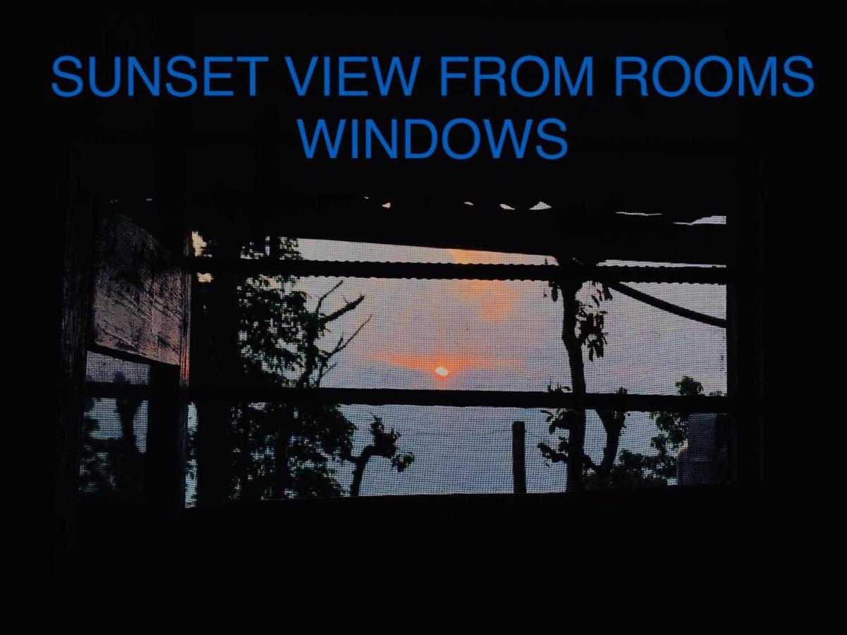 Hom'S Homestay & Farmstay Sarangkot Pokhara Esterno foto