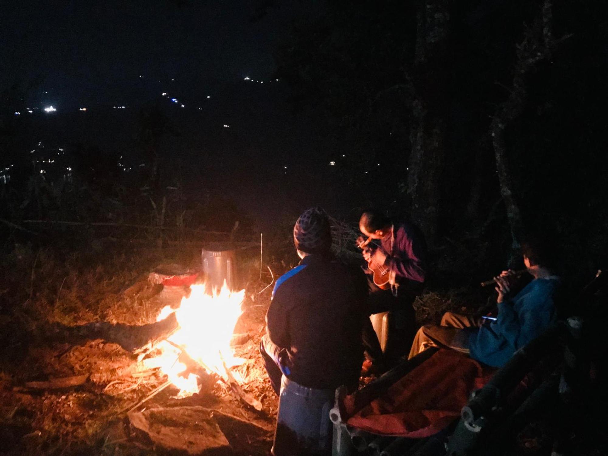 Hom'S Homestay & Farmstay Sarangkot Pokhara Esterno foto